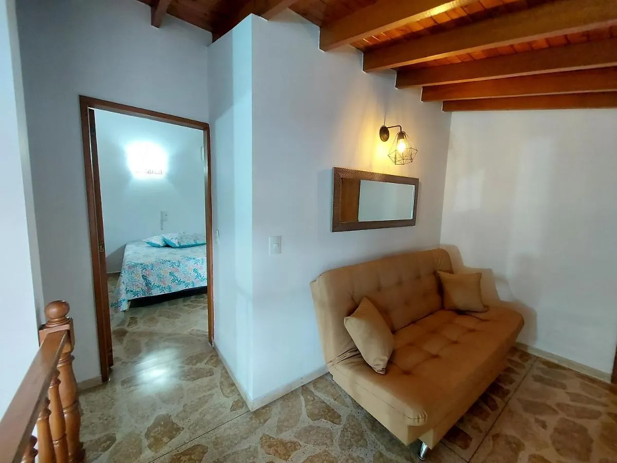 Apartamento Duplex Los Colores - Estadio Medellín Kolombiya