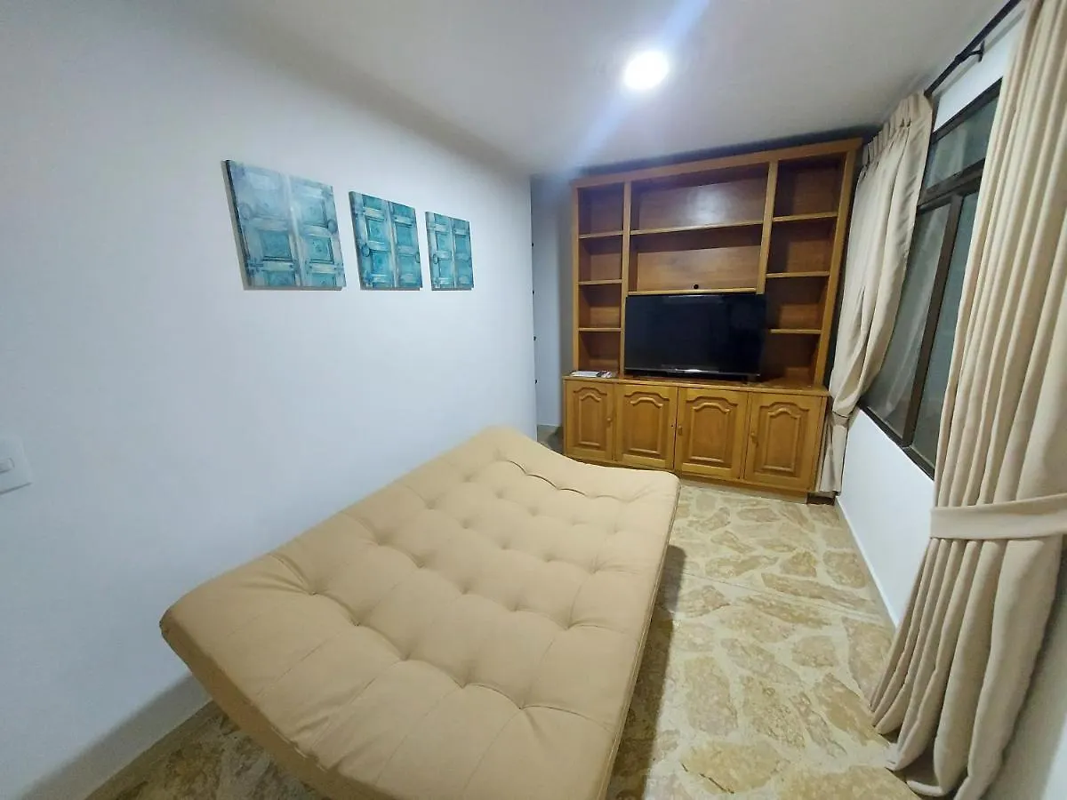Daire Apartamento Duplex Los Colores - Estadio Medellín Kolombiya